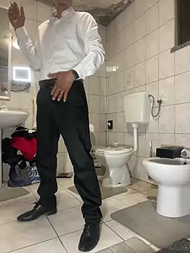 rogerdik76 online show from 04-15-26, 05:03