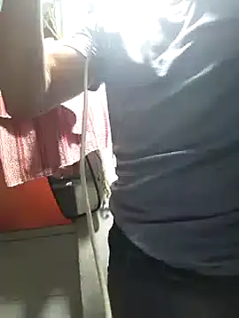 Snapshot of cachondo93 chatting on 03-06-25, 12:00 cachondo93 online show from 03-06-25, 12:00