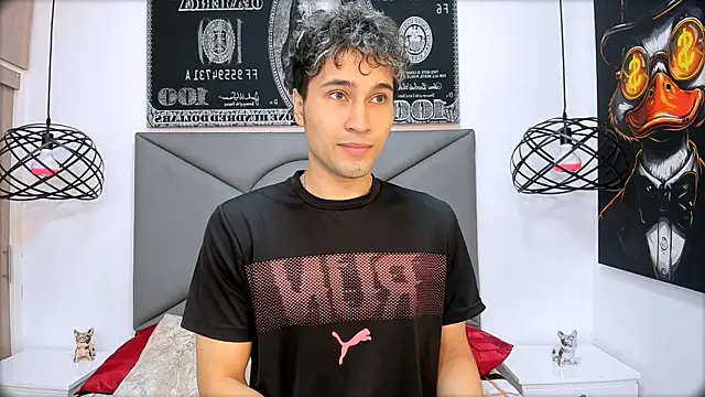 Snapshot of buddy_whitte chatting on 12-18-25, 12:22 buddy whitte online show from 12-18-25, 12:22