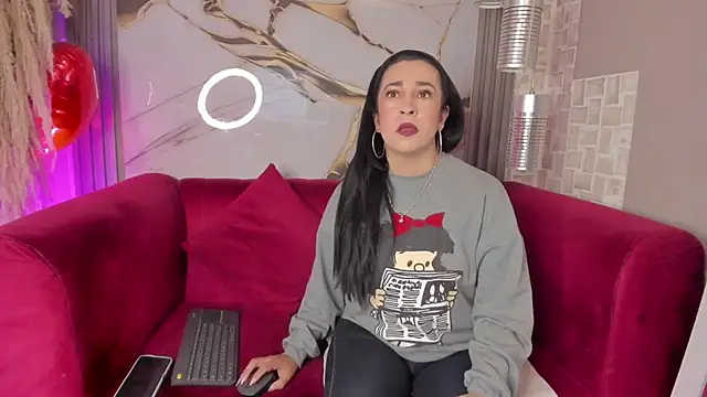 Bella williamss  online show from 11-24-25, 07:46