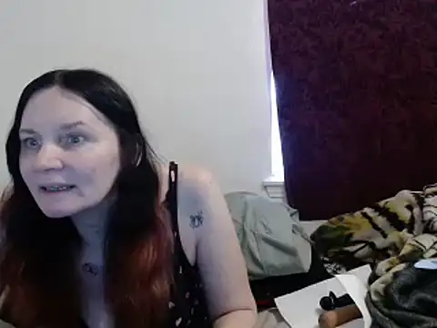 Hotmodel1984 online show from 12-17-24, 08:43