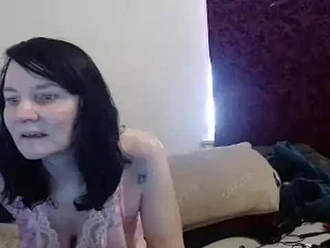 Hotmodel1984 online show from 01-22-25, 05:49