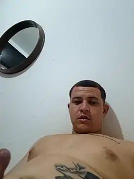 Snapshot of comcoroas chatting on 03-19-25, 11:14 comcoroas online show from 03-19-25, 11:14