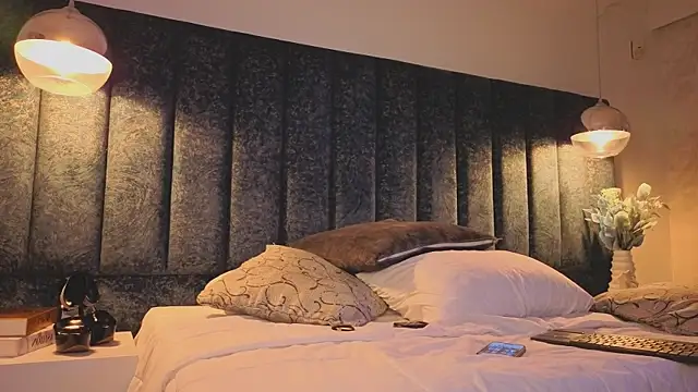 Ariannaa Suarez1 online show from 11-04-25, 07:57