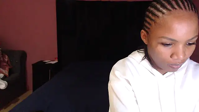 Snapshot of xMiAmor chatting on 04-28-26, 11:04 xMiAmor online show from 04-28-26, 11:04