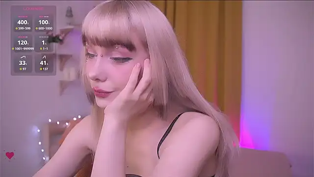 Snapshot of Cherry_Bite chatting on 11-30-25, 10:14 Cherry Bite online show from 11-30-25, 10:14