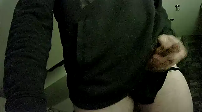 Snapshot of gryzoon chatting on 03-16-25, 01:59 gryzoon online show from 03-16-25, 01:59