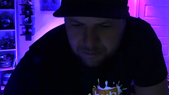 Snapshot of MickDollz chatting on 02-26-25, 05:20 MickDollz online show from 02-26-25, 05:20