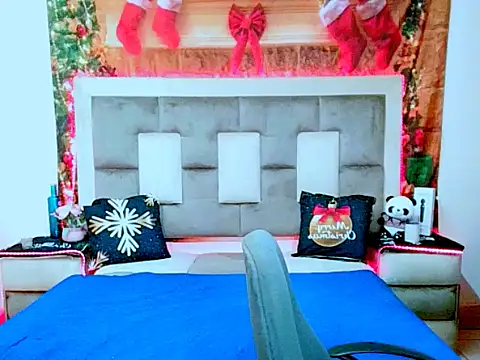 indiantopaz694u online show from 12-17-25, 07:14