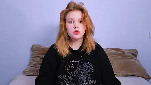 LaseyMoon online show from 10-02-25, 01:12