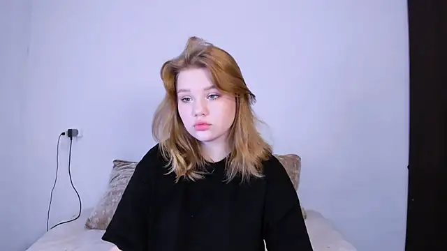 LaseyMoon online show from 10-27-25, 10:25