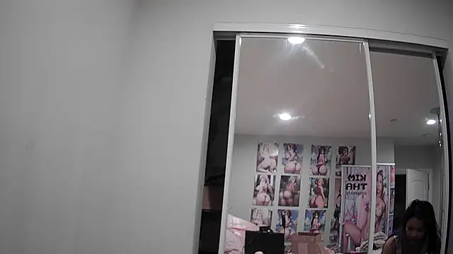 princesskimamii online show from 10-29-25, 03:42