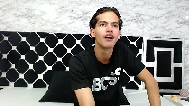 Maximoherrera 16 online show from 02-28-25, 03:59