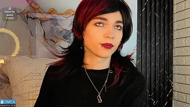 MaeveKuro online show from 11-11-25, 03:06