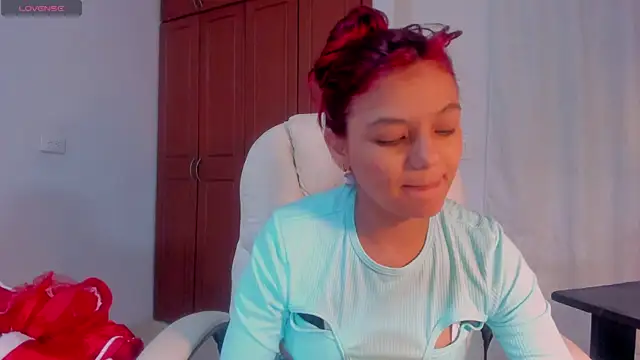 gime lara online show from 11-14-25, 12:04