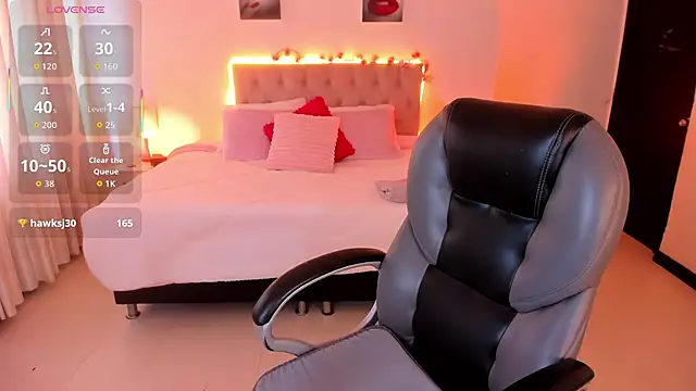 Emily Warren  online show from 12-02-25, 07:20