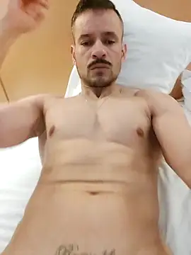 Snapshot of juniortche1313 chatting on 09-18-25, 02:02 juniortche1313 online show from 09-18-25, 02:02