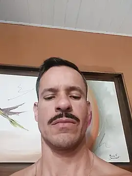 Snapshot of juniortche1313 chatting on 10-19-25, 02:45 juniortche1313 online show from 10-19-25, 02:45