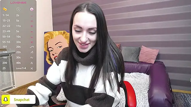 Snapshot of JenniferStone chatting on 02-07-25, 08:11 JenniferStone online show from 02-07-25, 08:11