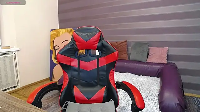 Snapshot of JenniferStone chatting on 02-20-25, 07:12 JenniferStone online show from 02-20-25, 07:12