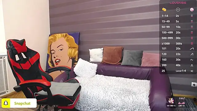 Snapshot of JenniferStone chatting on 03-08-25, 11:16 JenniferStone online show from 03-08-25, 11:16