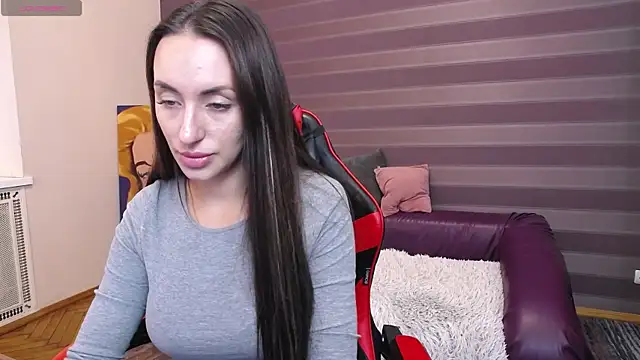 Snapshot of JenniferStone chatting on 09-16-25, 07:20 JenniferStone online show from 09-16-25, 07:20