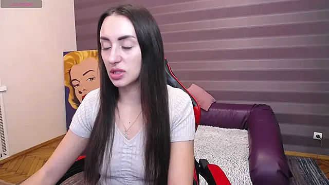 Snapshot of JenniferStone chatting on 11-06-25, 09:10 JenniferStone online show from 11-06-25, 09:10