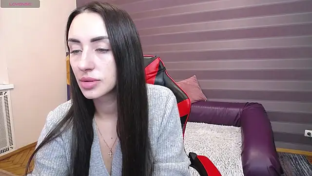 Snapshot of JenniferStone chatting on 11-10-25, 07:29 JenniferStone online show from 11-10-25, 07:29