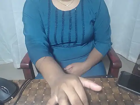 Snapshot of Megha-34 chatting on 10-11-25, 11:58 Megha-34 online show from 10-11-25, 11:58