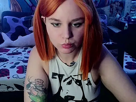Snapshot of HelloKaterina15 chatting on 03-10-25, 05:11 HelloKaterina15 online show from 03-10-25, 05:11