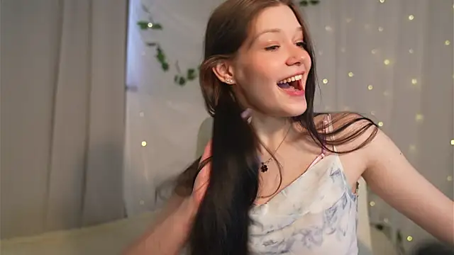 Kelly Ember online show from 02-26-25, 08:59