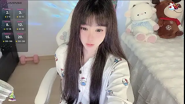 Snapshot of Milla-z chatting on 02-06-26, 07:56 Milla-z online show from 02-06-26, 07:56