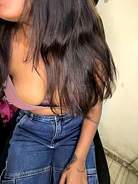 Snapshot of Mahi_DarlingS chatting on 12-02-25, 04:07 Mahi DarlingS online show from 12-02-25, 04:07