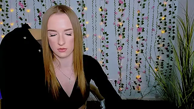 doll vey online show from 03-09-25, 12:42