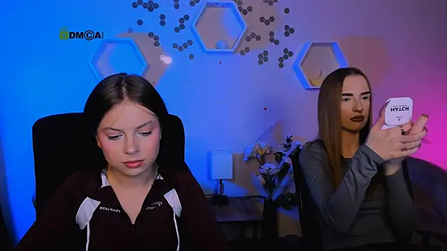 doll vey online show from 11-24-25, 07:57