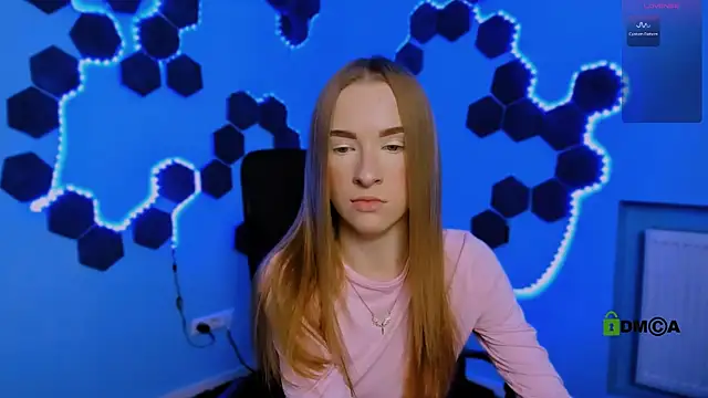 doll vey online show from 12-16-25, 09:09