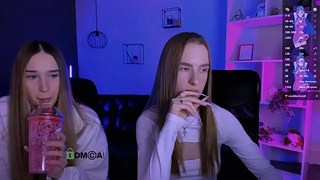 Snapshot of doll_vey chatting on 02-10-26, 09:57 doll vey online show from 02-10-26, 09:57