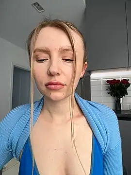 Snapshot of EvaBrooklyn chatting on 03-10-25, 01:43 EvaBrooklyn online show from 03-10-25, 01:43