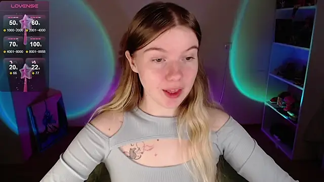 Strawberry juli online show from 09-21-25, 06:15