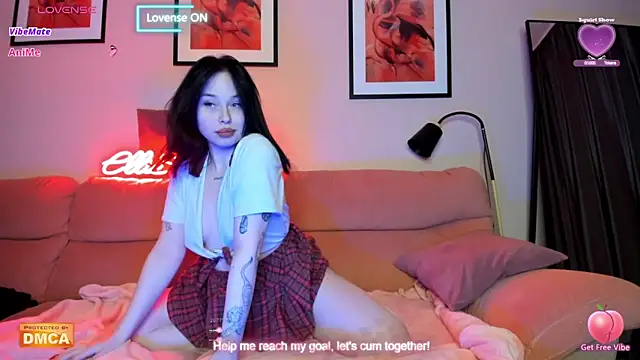 Snapshot of ElliSweetTease chatting on 03-14-25, 06:07 ElliSweetTease online show from 03-14-25, 06:07