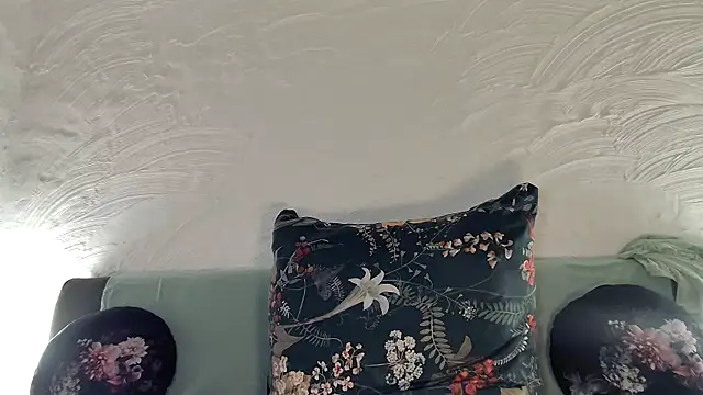 Snapshot of Rosemarie_Blu chatting on 03-01-26, 08:33 Rosemarie Blu online show from 03-01-26, 08:33