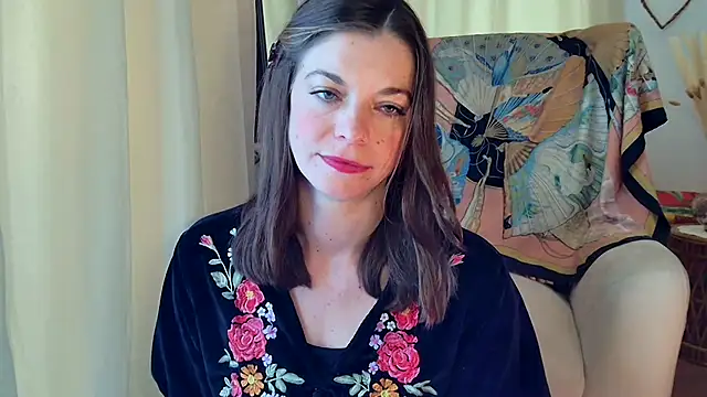 Snapshot of Rosemarie_Blu chatting on 05-23-26, 06:18 Rosemarie Blu online show from 05-23-26, 06:18