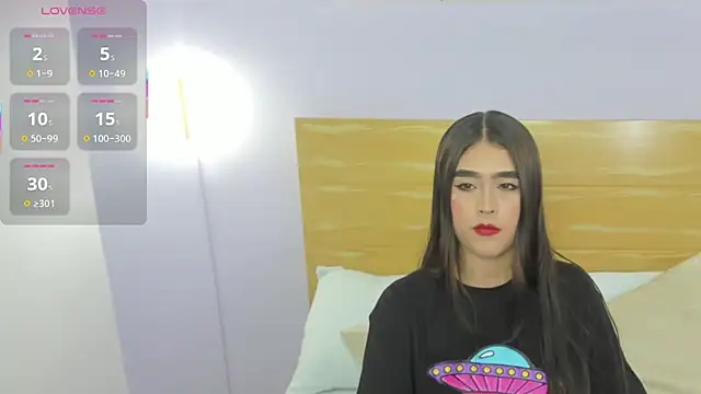 dulce victoriaa  online show from 05-13-26, 03:59