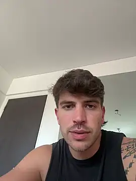 Snapshot of shuki0101 chatting on 02-19-26, 08:27 shuki0101 online show from 02-19-26, 08:27