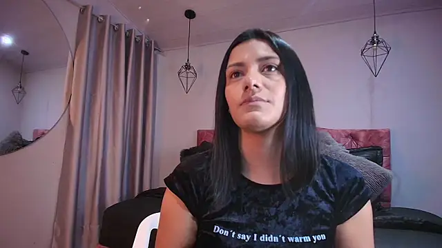 Snapshot of miaoconell chatting on 11-06-25, 08:43 miaoconell online show from 11-06-25, 08:43