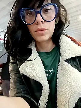 Snapshot of Ali3Martin chatting on 03-14-25, 10:27 Ali3Martin online show from 03-14-25, 10:27