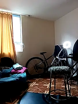 Snapshot of Ali3Martin chatting on 03-22-25, 04:58 Ali3Martin online show from 03-22-25, 04:58