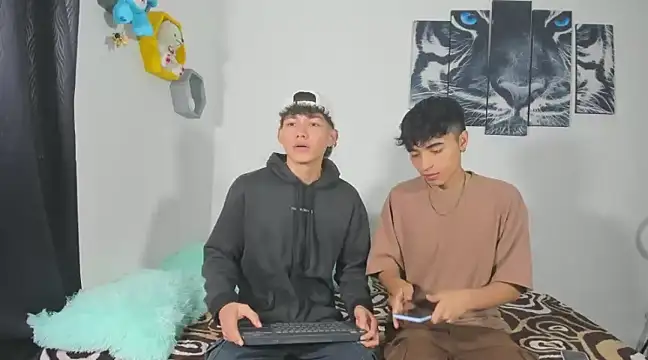 Snapshot of Maxxi_hot23 chatting on 03-11-25, 02:18 Maxxi hot23 online show from 03-11-25, 02:18