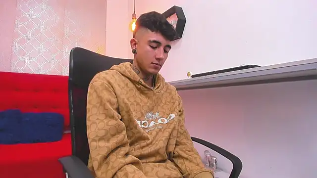 Patrick Rango online show from 12-17-25, 03:12