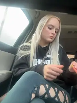 sluttypumpkin online show from 01-11-26, 08:58